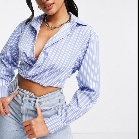 Pinstripe  crop top - Picture 2 of 7